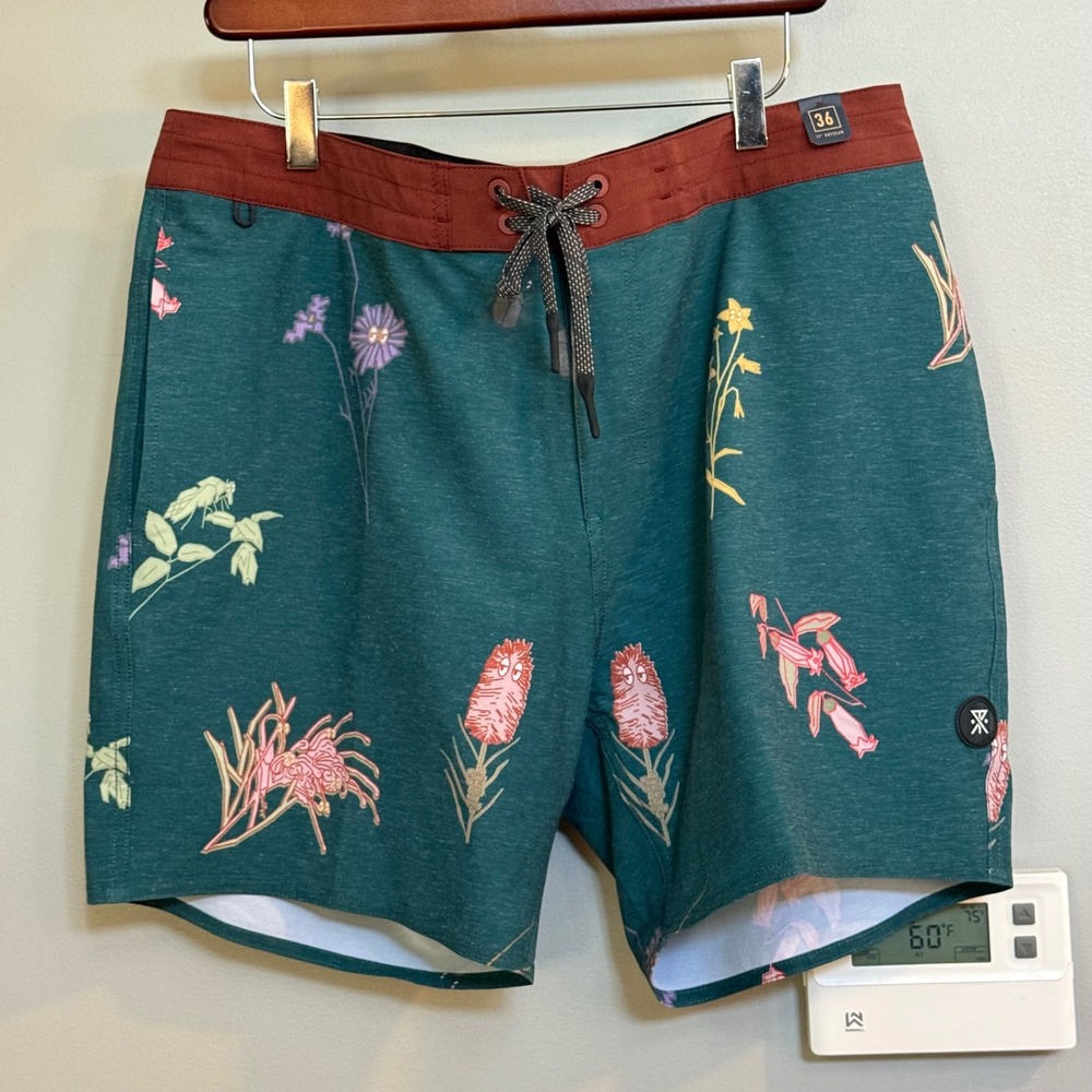 Roark The Chiller Boardshorts Mens 36 Floral Print Hemp‎ stretch Blend Quick Dry